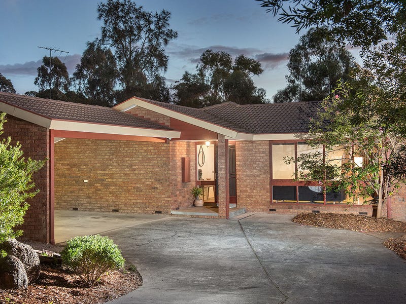 40 Jull Parade, Ringwood North, VIC 3134