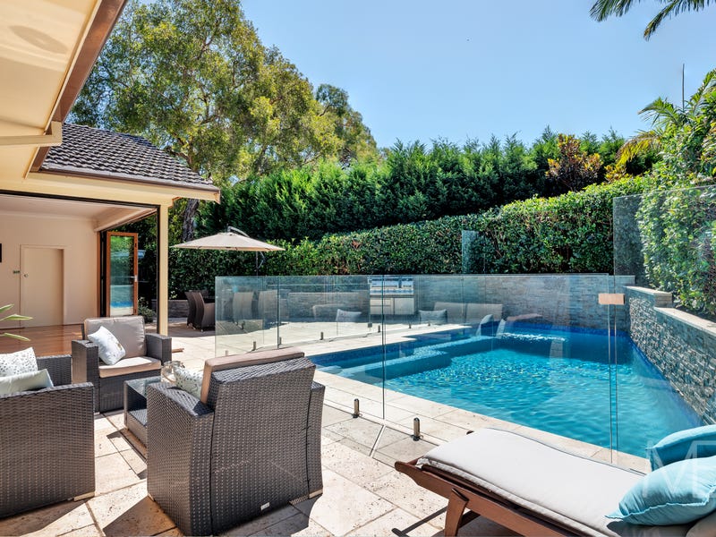 11 Ashburton Avenue, Turramurra, NSW 2074 Property Details