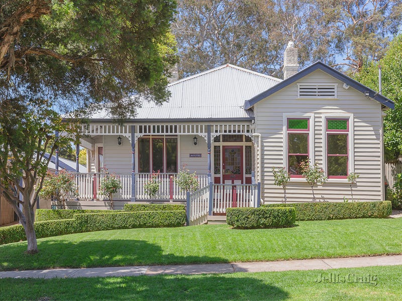 30 Logan Street, Canterbury, VIC 3126