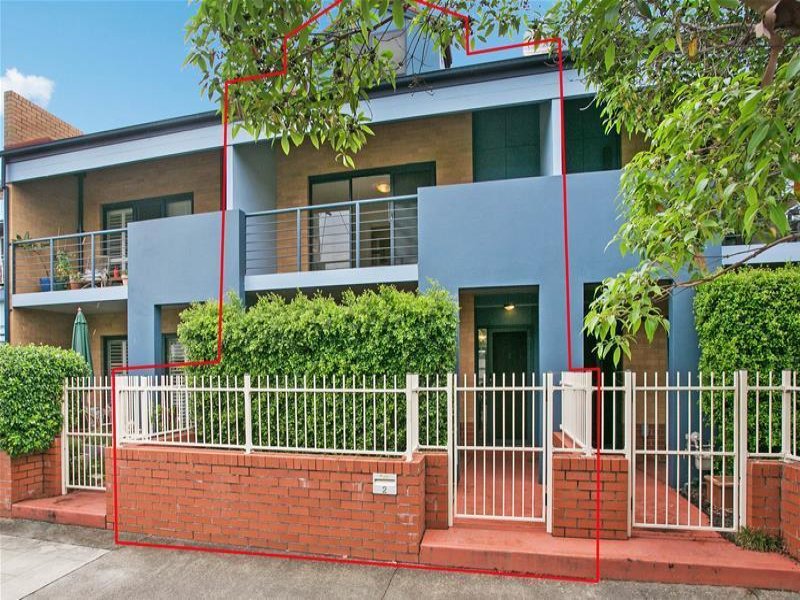 2/69 Lindsay Street, Hamilton, NSW 2303 Property Details