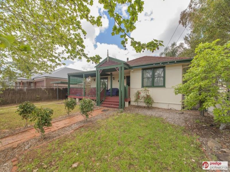 18 Bardia Parade, Holsworthy, NSW 2173 - Property Details