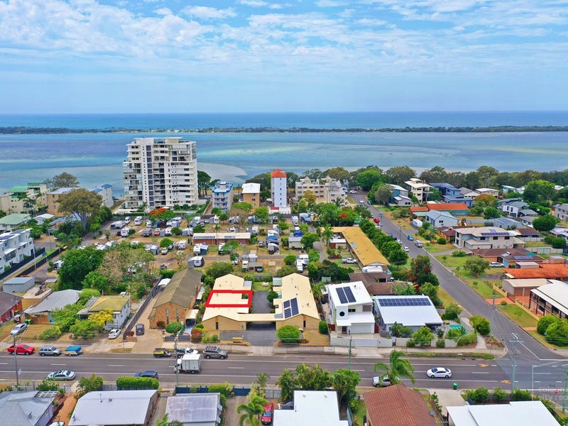 2/107 Landsborough Parade, Golden Beach, QLD 4551