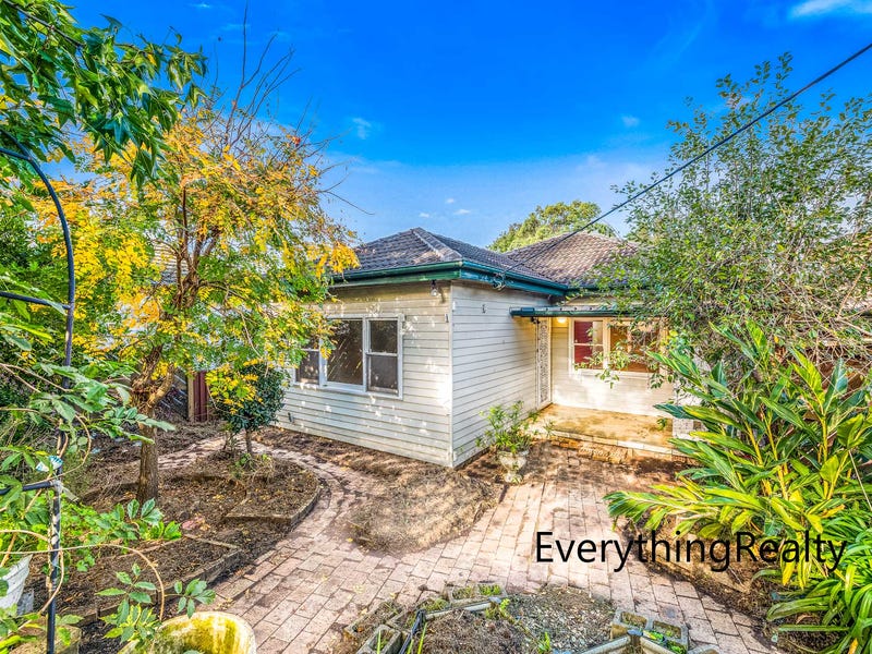 79 Binalong Road, Old Toongabbie, NSW 2146
