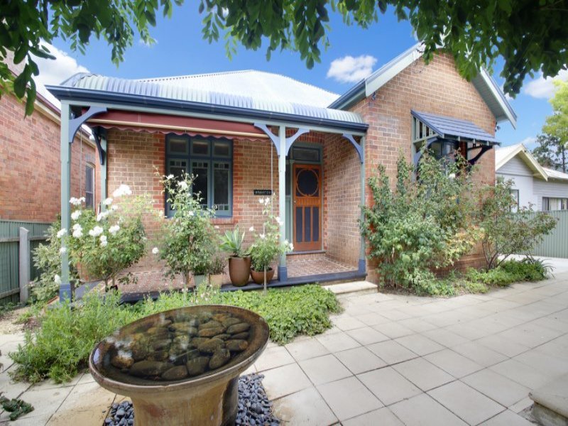 17 Belmore Street, Goulburn, NSW 2580 Property Details