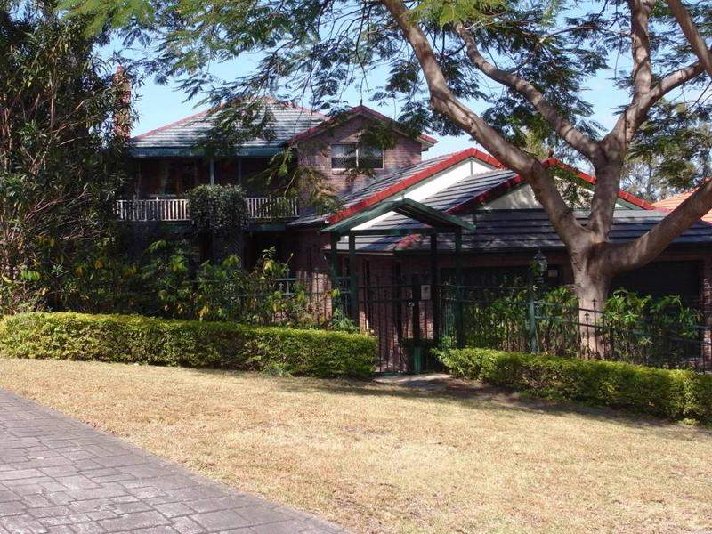 9 Anthea Court, Benowa, QLD 4217