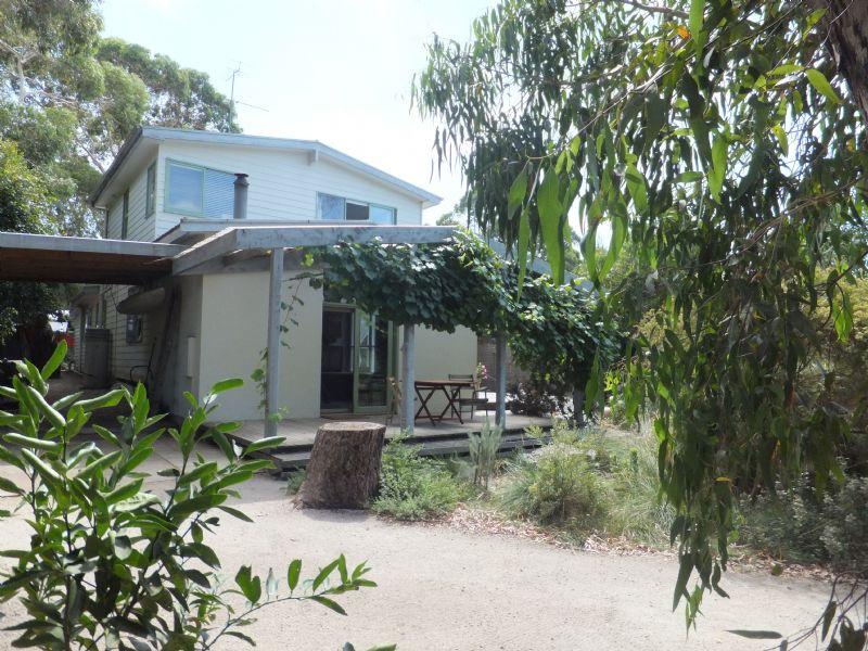14 Surf Parade, Inverloch, VIC 3996