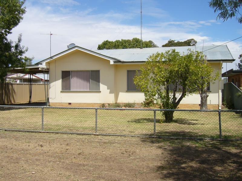 12 Demamiel Street, Darlington Point, NSW 2706