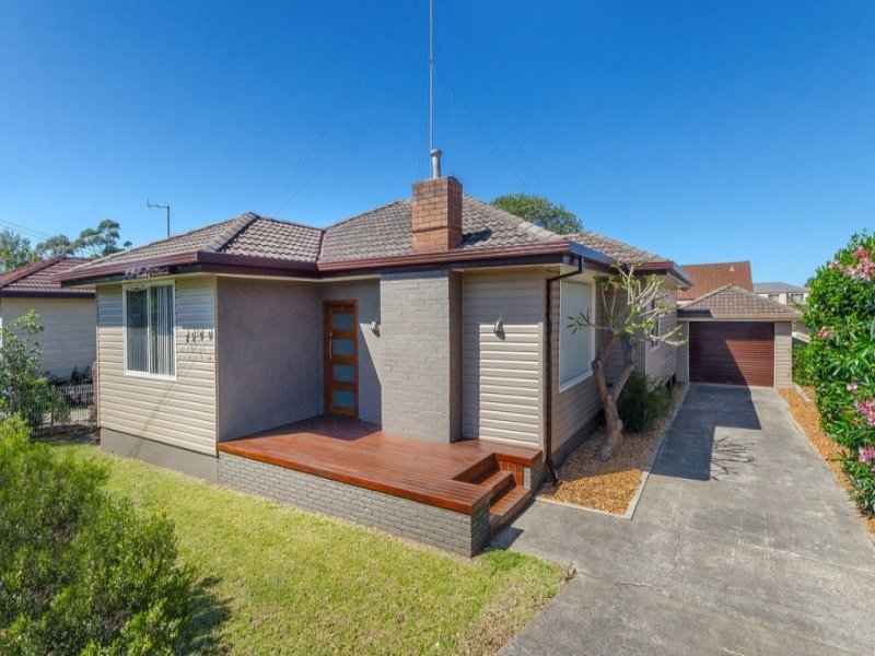 4 Lang Street, Woonona, NSW 2517