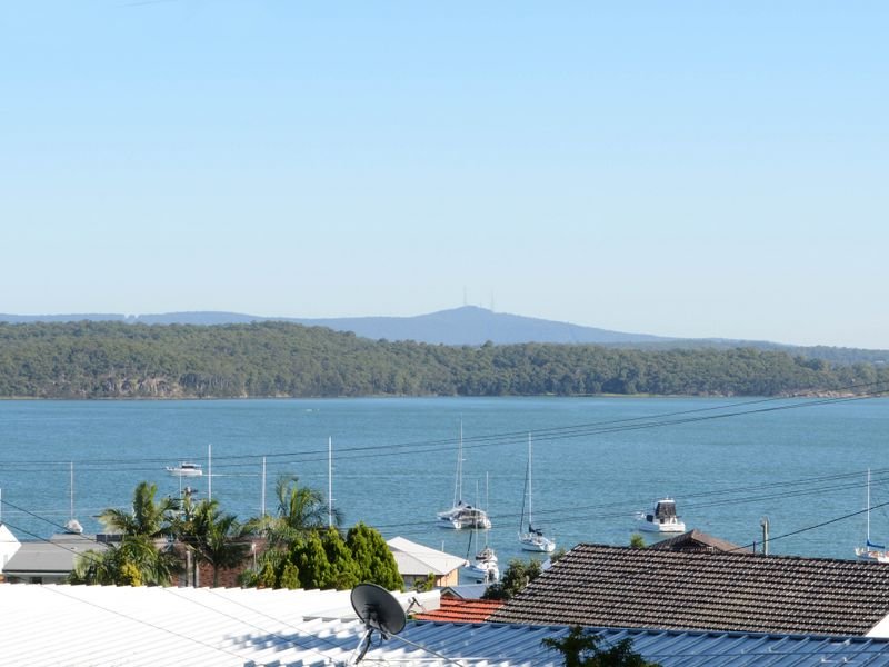 142 Andrew Road, Valentine, NSW 2280 Property Details