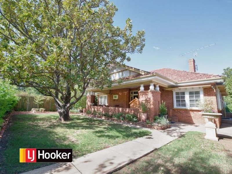 93 Carthage Street, East Tamworth, NSW 2340