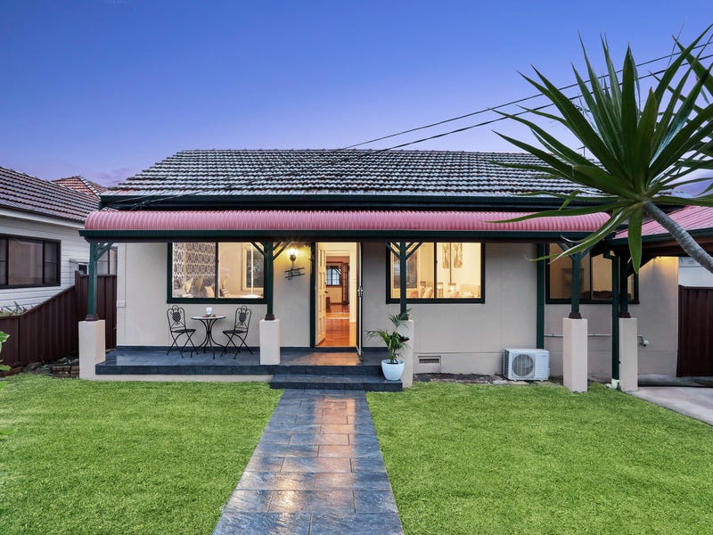 4 Dalziel Avenue, Panania, NSW 2213 Property Details