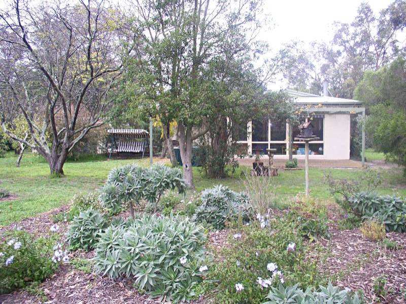 105 Murradoc Road, Drysdale, Vic 3222 Property Details