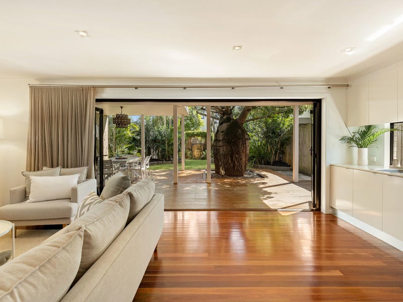 11 Sportsman Avenue, Mermaid Beach, QLD 4218