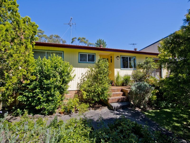 2 Railway Parade, Hazelbrook, NSW 2779 Property Details