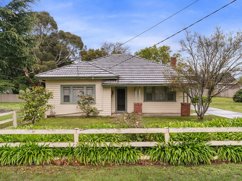56 Howey Street, Gisborne, VIC 3437