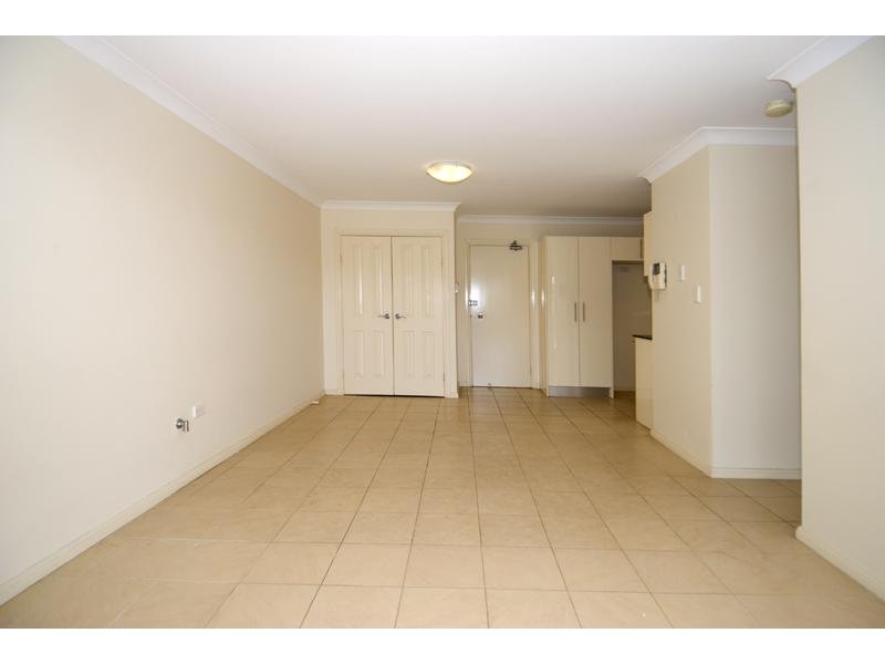 4/810 Shackel Avenue, Brookvale, NSW 2100 Property Details