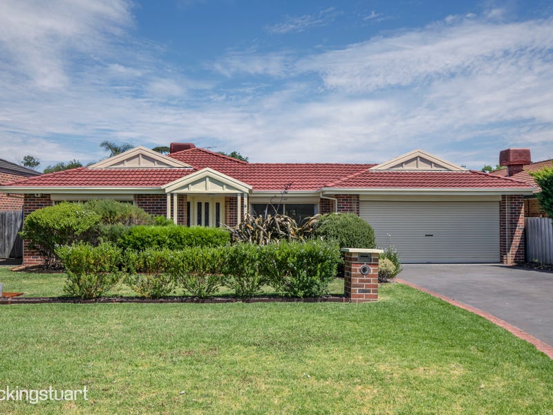 18 Golf Course Lane, Safety Beach, VIC 3936