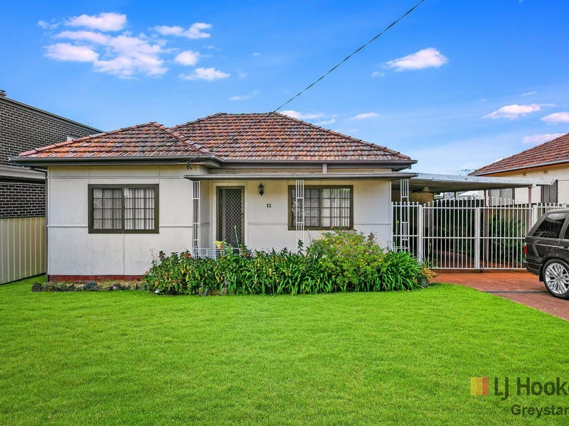 11 Gloucester Avenue, Merrylands, NSW 2160 Property Details