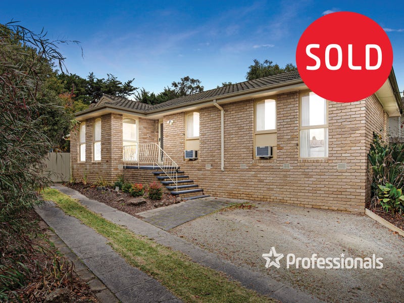 61 Lancaster Road, Mooroolbark, Vic 3138 Property Details