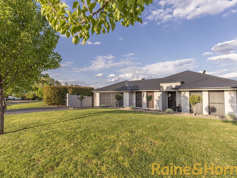 27 Lakeside Circuit, Dubbo, NSW 2830