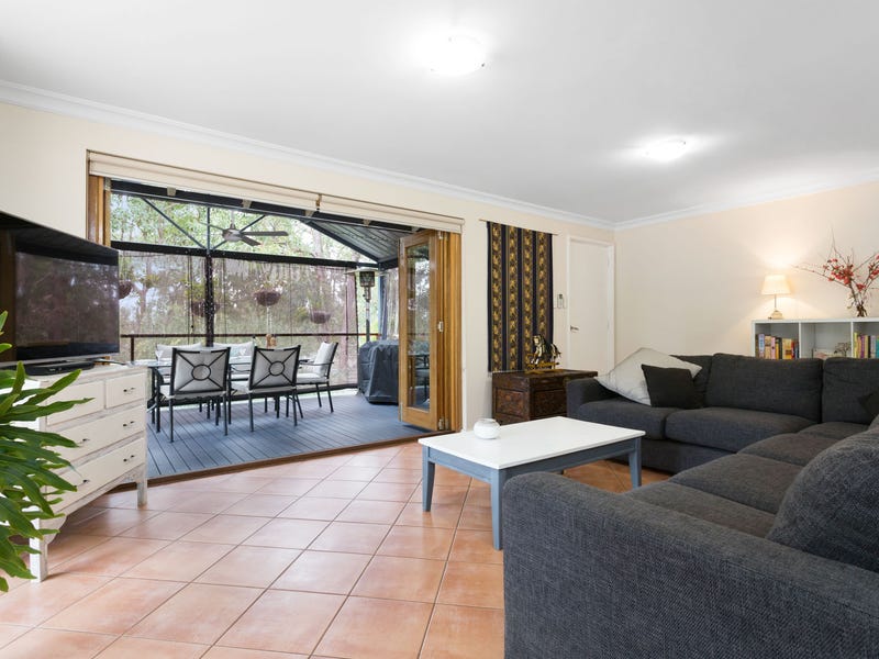 10 Dean Street, Mount Helena, WA 6082