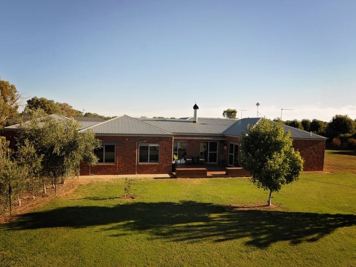 250 River Road, Tarrawingee, Vic 3678 Property Details