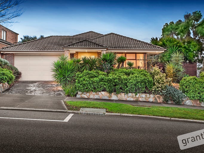 10 Viewgrand Drive, Berwick, Vic 3806 Property Details