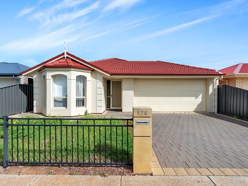 176 President Avenue, Andrews Farm, SA 5114