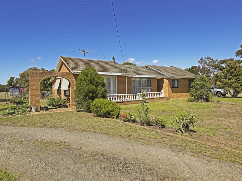 105 Lovely Banks Road, Lovely Banks, VIC 3213