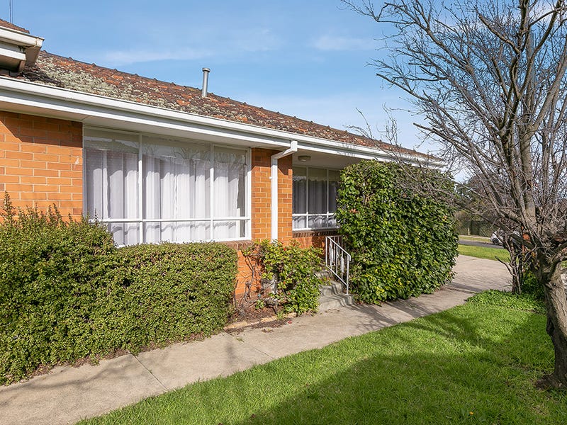 1 6 8 Clyde Court Oak Park VIC 3046 realestate