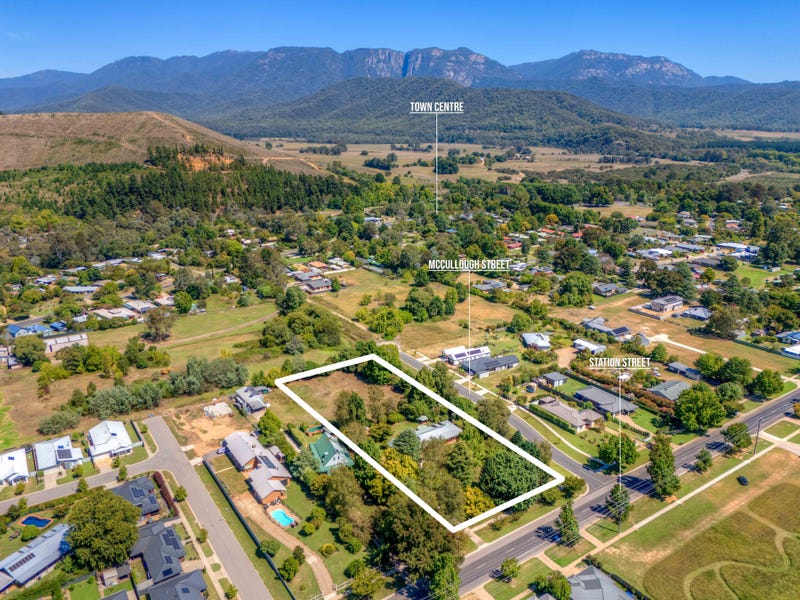 7678 Station Street, Porepunkah, Vic 3740 House for Sale