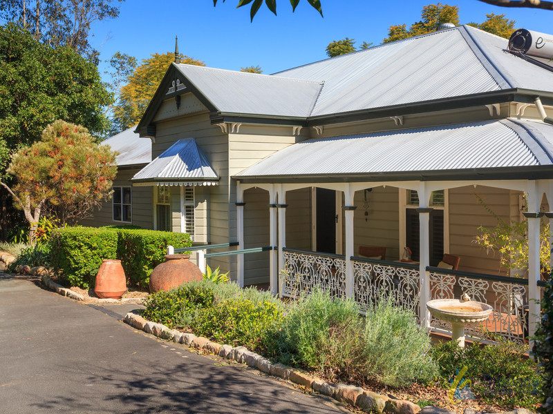 125 Airlie Road, Pullenvale, QLD 4069