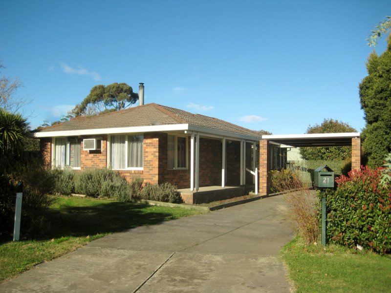 21 Howey Street, Gisborne, Vic 3437 Property Details