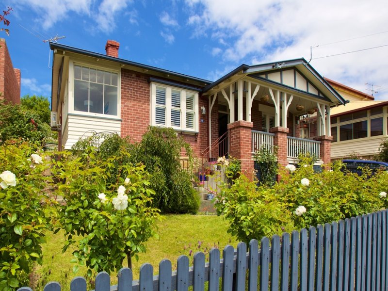 99 Lord Street, Sandy Bay, Tas 7005 99 Lord Street, Sandy Bay, Tas 7005