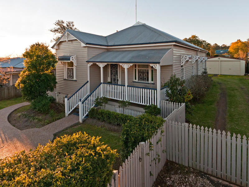 69 Ipswich Street, East Toowoomba, QLD 4350