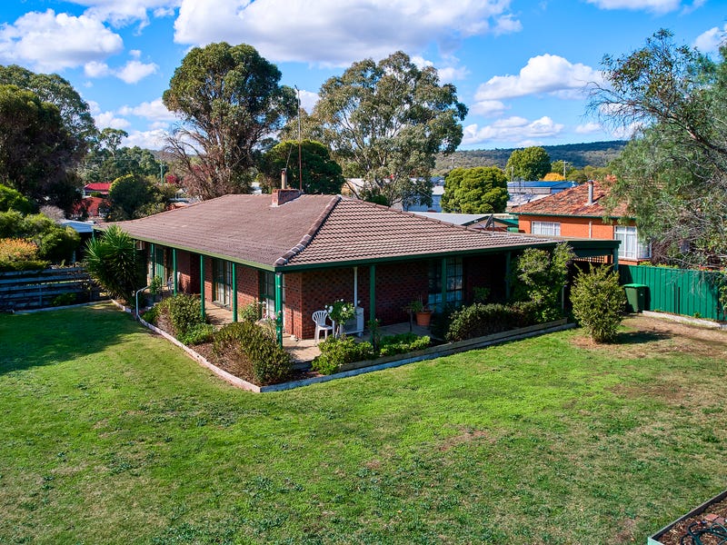 84 Playne Street, Heathcote, Vic 3523 Property Details