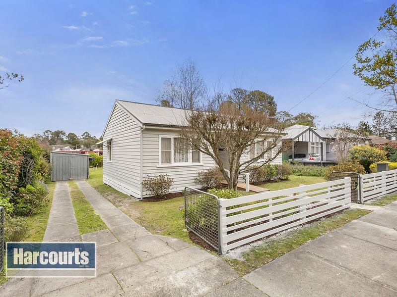 15 Farnley Street, Croydon, Vic 3136 Property Details