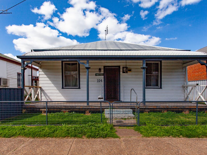 104 Arthur St, Wellington, NSW 2820 Property Details