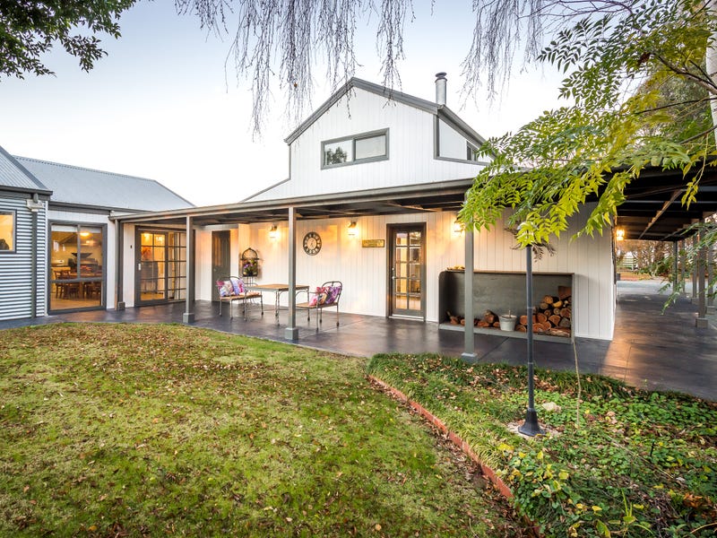 3135 SheppartonKatamatite Main Road, Tallygaroopna, Vic 3634