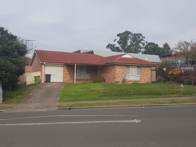 33 Mount Street, Bonnyrigg Heights, NSW 2177