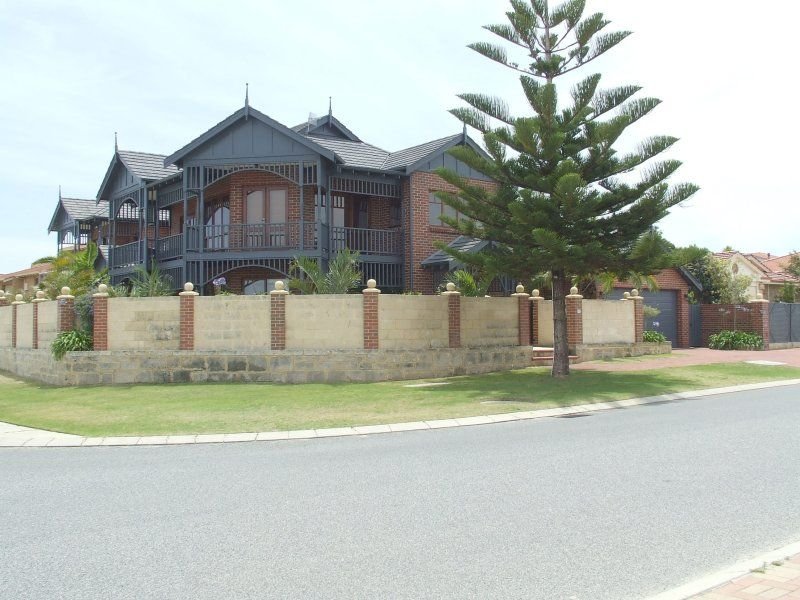 20 Southern Cross Circle, Ocean Reef, WA 6027