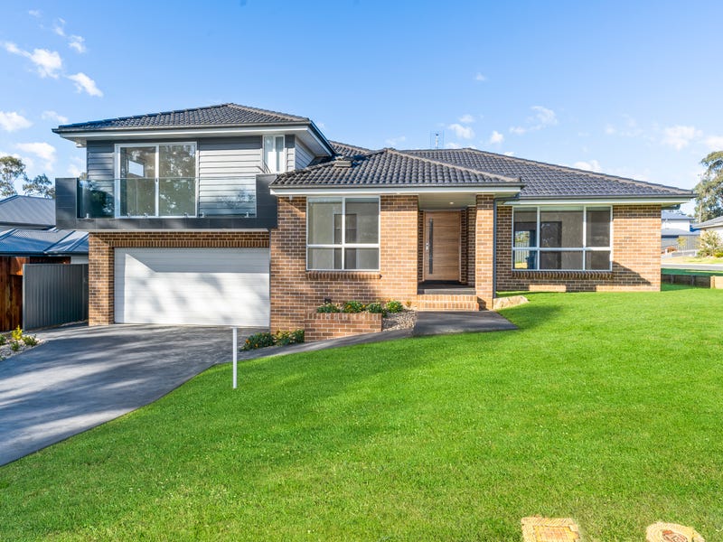 8 Kurrajong Cres, Tahmoor, NSW 2573