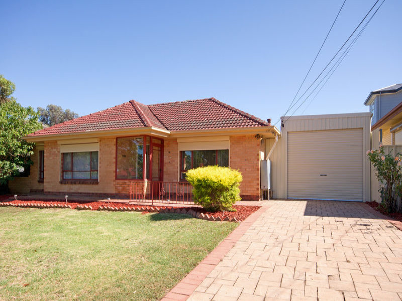 14 Heather Drive, Para Vista, SA 5093