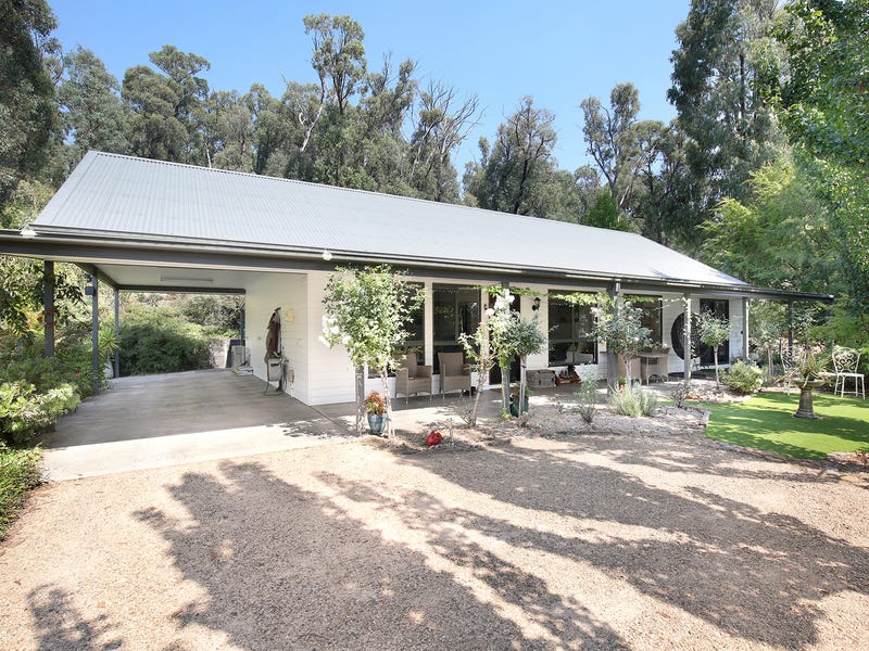 4/120 Falls Road, Marysville, Vic 3779 Property Details