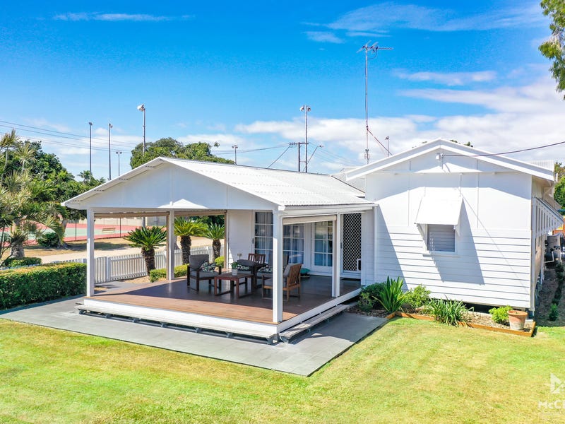 25 Queens Beach Esplanade, Bowen, Qld 4805 Property Details