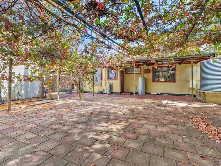 3 Matthews Street, Waikerie, SA 5330 House for Sale