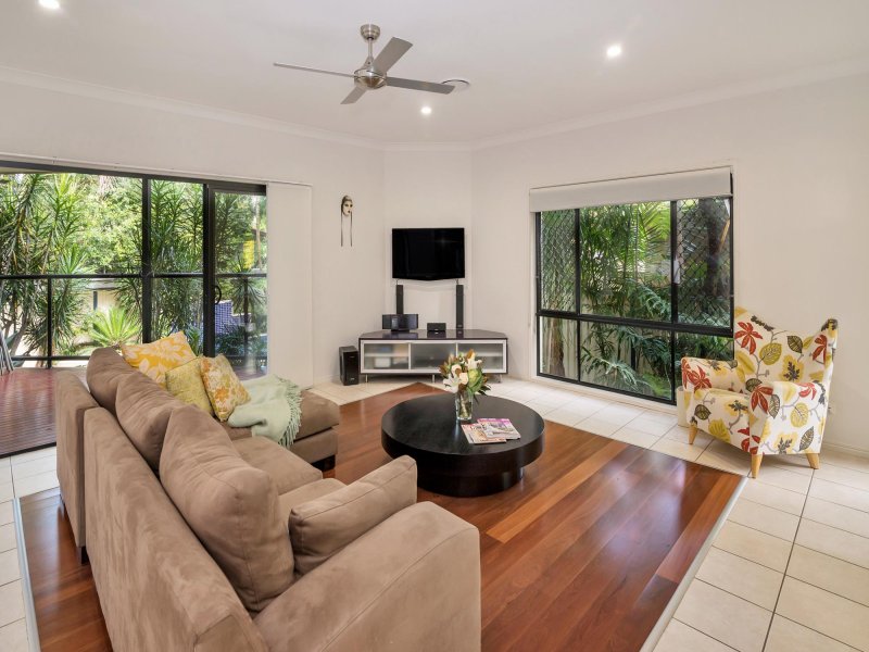 32A Robert Street, Labrador, QLD 4215