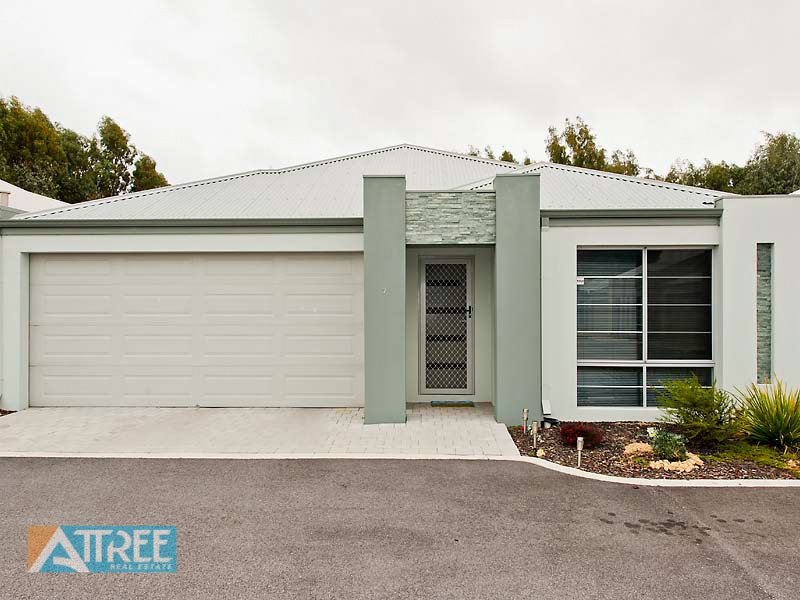 7/11 Carnation Street, Canning Vale, WA 6155