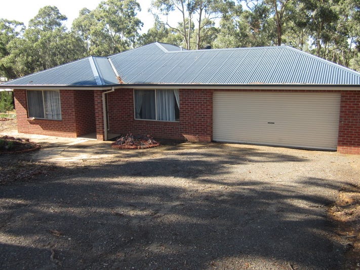 180 Simpsons Road, Eaglehawk, VIC 3556