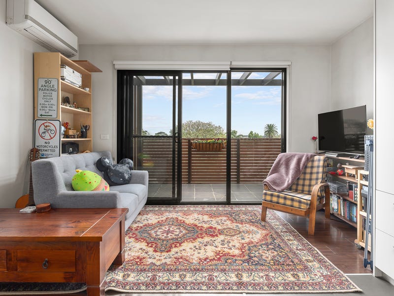206/15 Road, Mentone, Vic 3194 Apartment for Sale